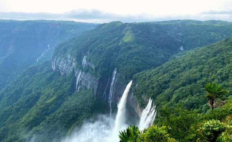 Adorable Meghalaya Honeymoon Tour