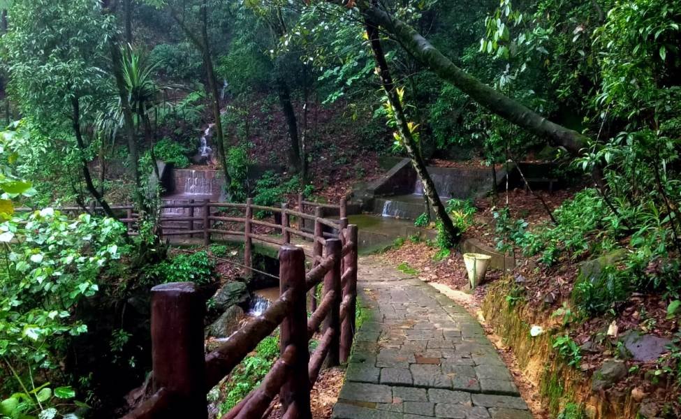 6 Days Captivating Meghalaya Tour